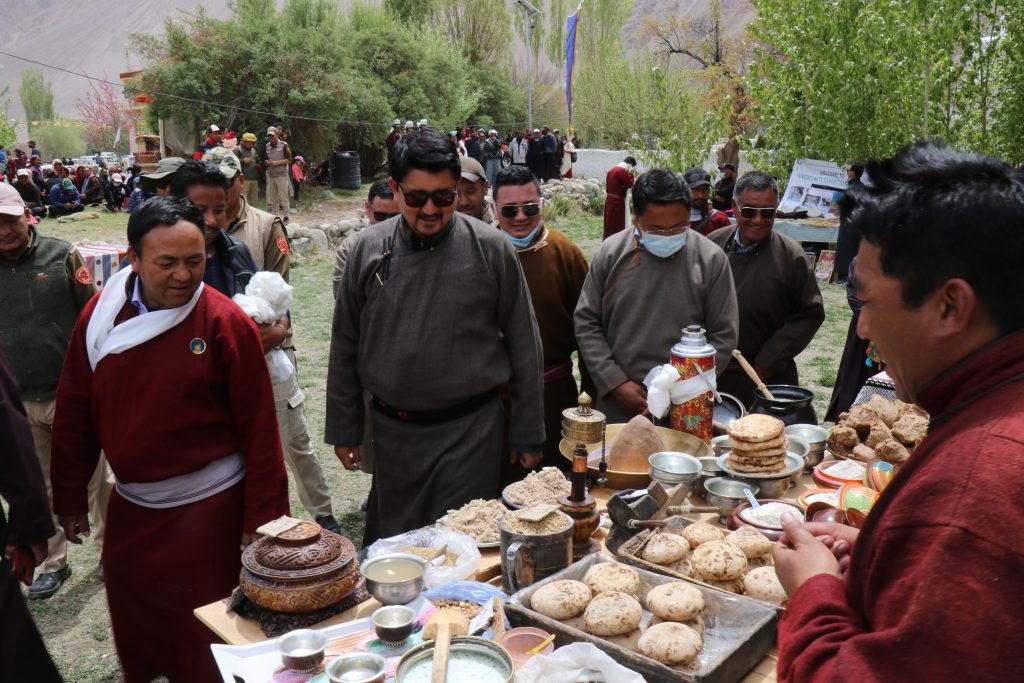 CEC Gyalson inaugurates Apricot Blossom Festival at Skuru in Nubra