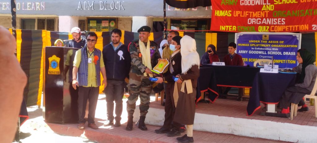 MPS Muradbagh wins Inter School quiz competition in Drass