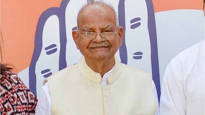 Veteran Cong leader Sukh Ram dies at 94