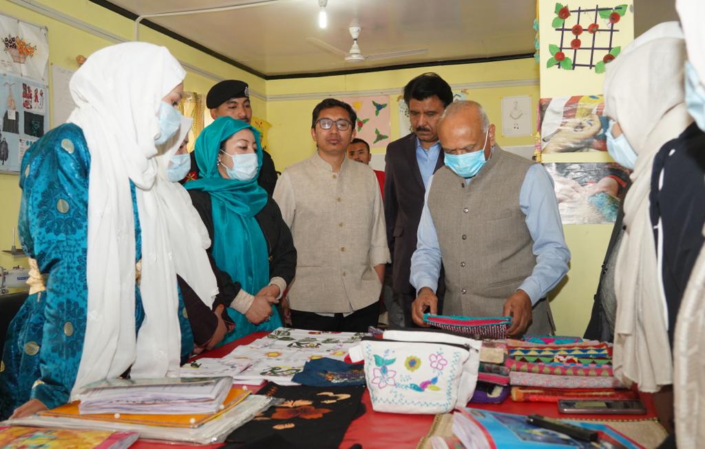 LG Mathur lays foundation stone for District Library in Kargil, inaugurates CTC at GDC