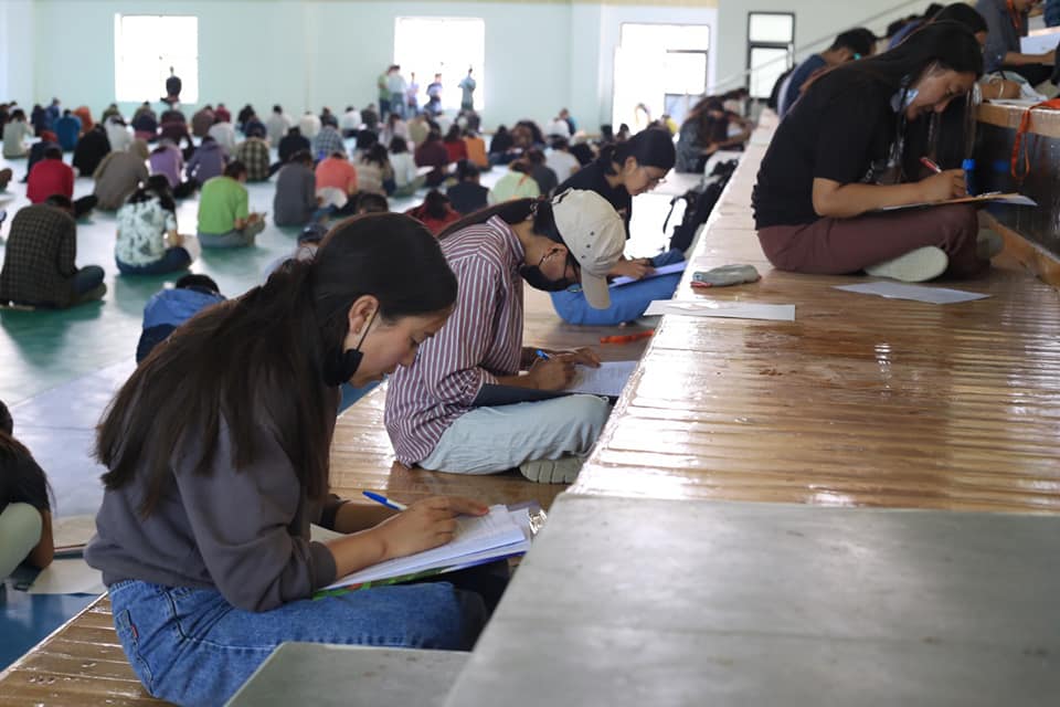 LAHDC organises mock tests series for SSC aspirants in Leh LAHDC organises mock tests series for SSC aspirants in Leh - Ladakh News - indusdispatch.in