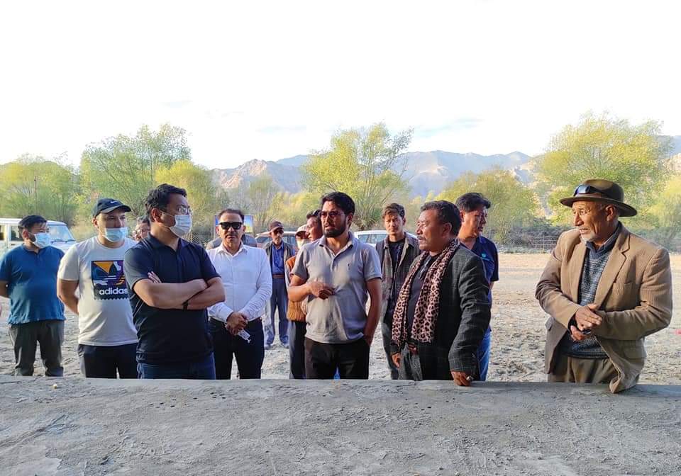 Dy Chairman LAHDC reviews arrangements for the upcoming CEC Cup Polo Tournament in Leh Dy Chairman LAHDC reviews arrangements for the upcoming CEC Cup Polo Tournament in Leh - Ladakh News - indusdispatch.in