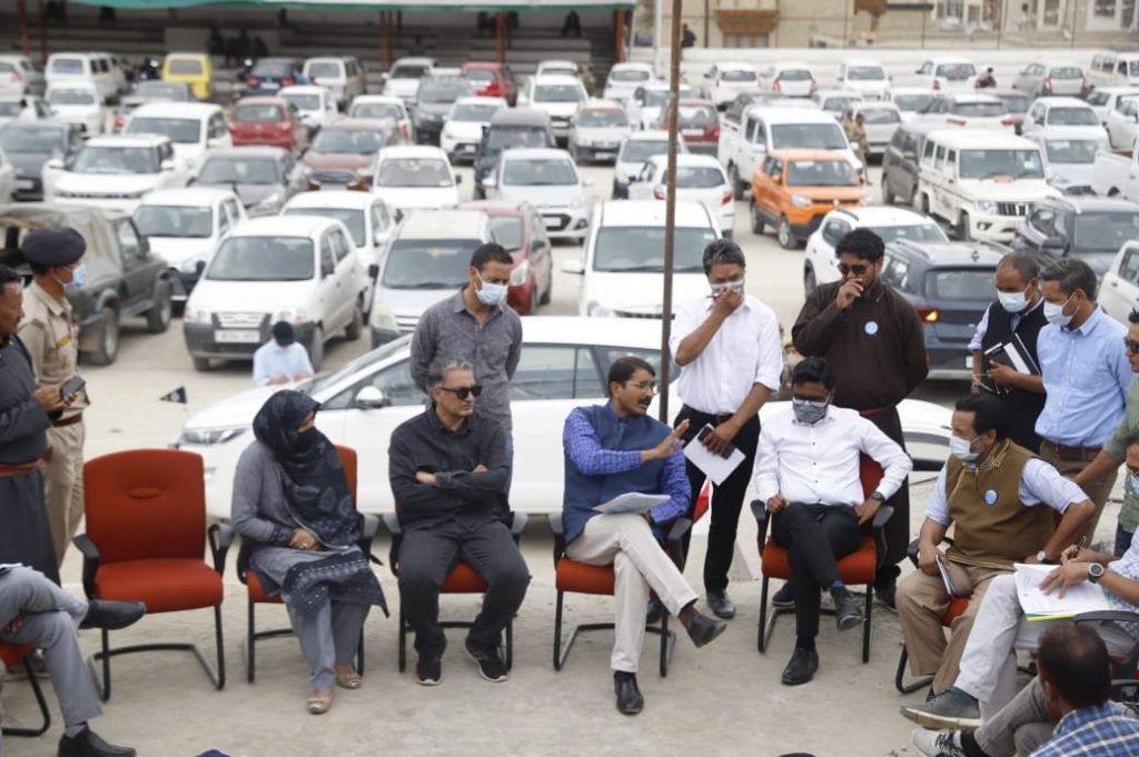 Div Com Saugat Biswas reviews arrangements for I-Day celebrations in Ladakh - Ladakh News - indusdispatch.in