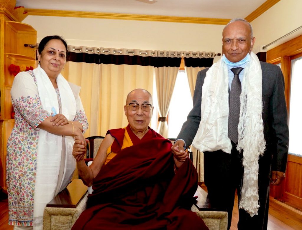 LG Mathur pays respects to HH Dalai Lama LG Mathur pays respects to HH Dalai Lama - Ladakh News - indusdispatch.in