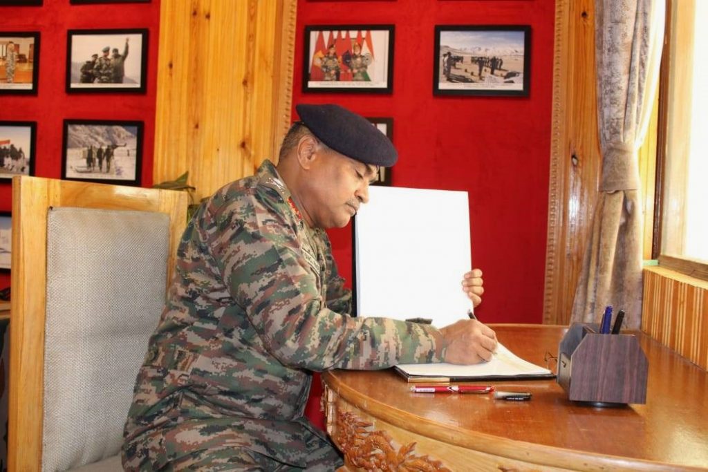Army Chief reviews operational preparedness in Ladakh Army Chief reviews operational preparedness in Ladakh - Ladakh News - indusdispatch.in