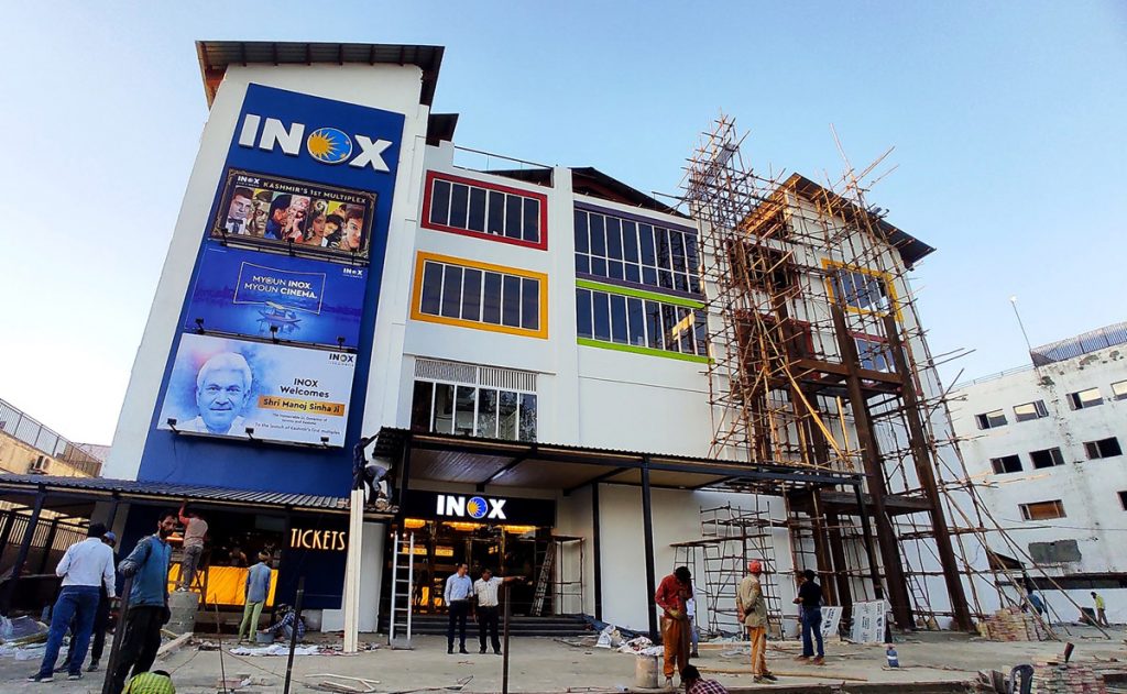 Kashmir gets its first Multiplex cinema after 30 yrs Kashmir gets its first Multiplex cinema after 30 yrs - Beyond Ladakh - indusdispatch.in