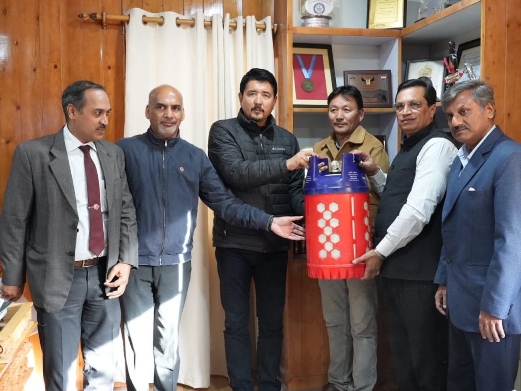 IOC to start distribution of lightweight LPG Cylinder in Ladakh
