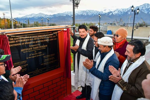 CEC Tashi Gyalson inaugurates renovated building of Coucillor’s hostel