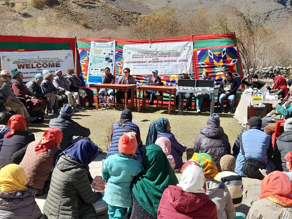 Animal Husbandry Deptt organizes treatment camp at Sapi village