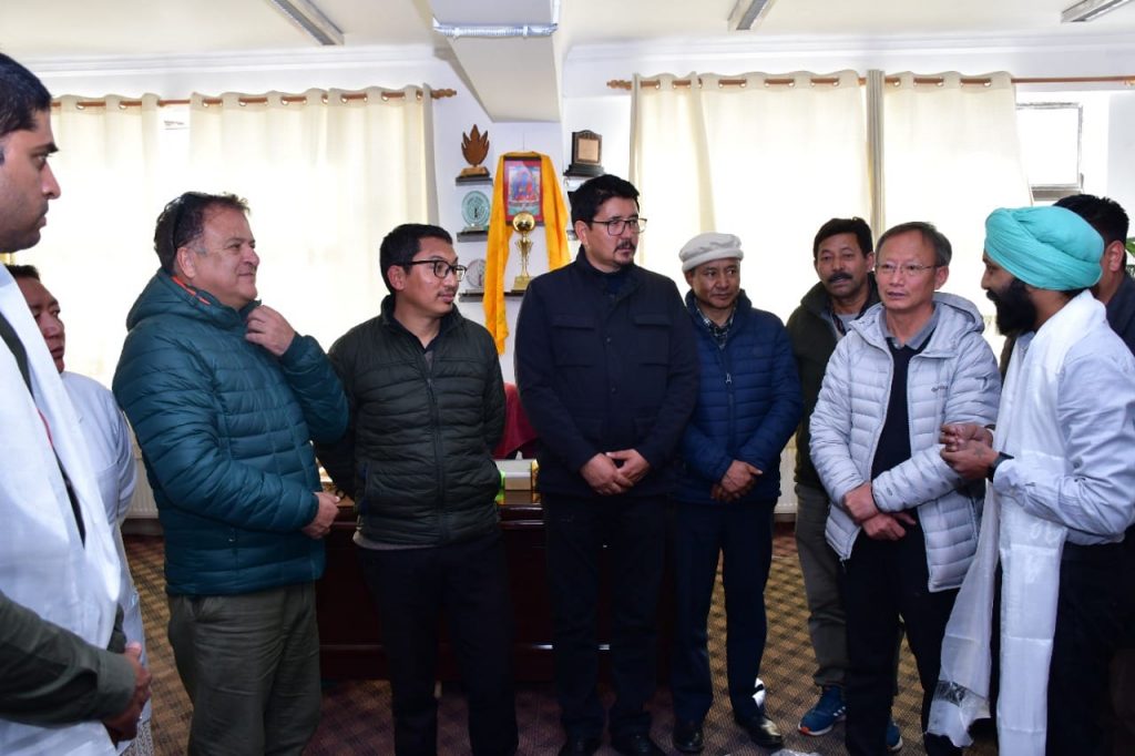 CEC Tashi handed over x-ray machine to Turtuk, other medical equipment’s to PHCs