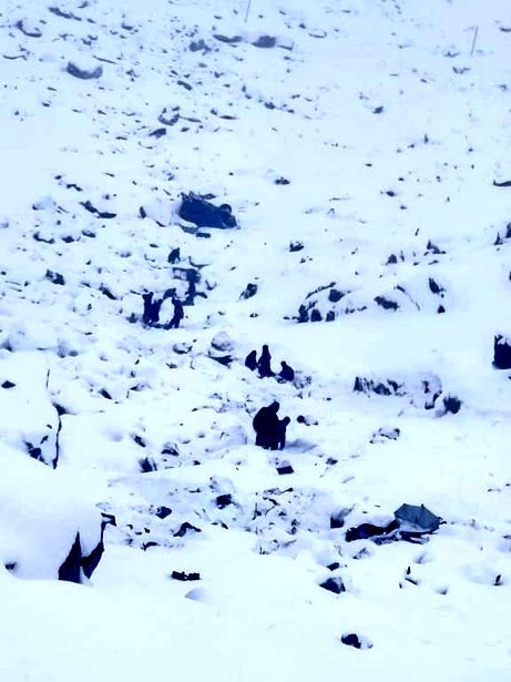 Ladakh: One killed, 4 hurt as vehicle plunges into gorge near KhardungLa