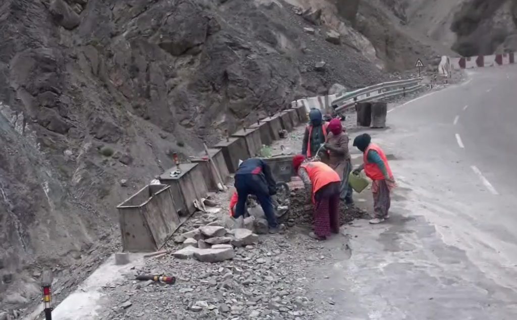 Ladakh to soon have accident-free Roads under BRO’s Project Vijayak