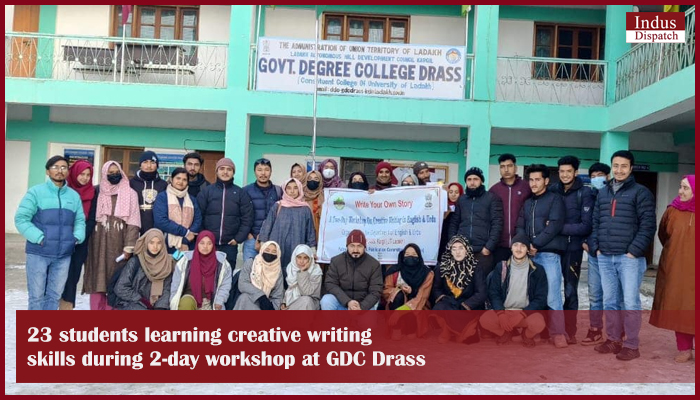 23 students learning creative writing skills during 2 day workshop at GDC Drass